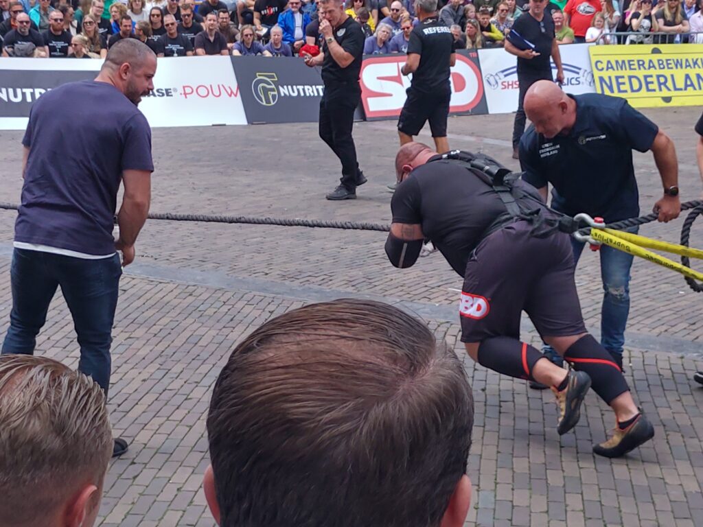 Angelo van der Pas, sterkste man van nederland, zondag, 7 juli, 2024, finale, Brinkplein, Deventer