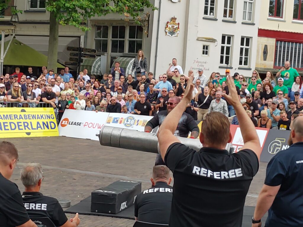 Angelo van der Pas, sterkste man van nederland, zondag, 7 juli, 2024, finale, Brinkplein, Deventer