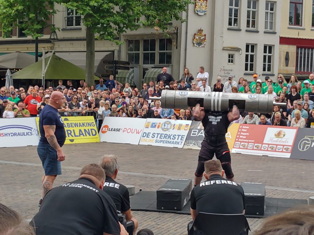 Simon Sulaiman, George Sulaiman, sterkste man van nederland, zondag, 7 juli, 2024, finale, Brinkplein, Deventer