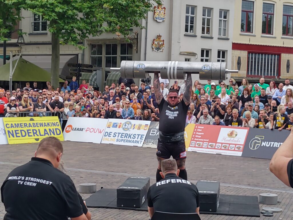 Kelvin de Ruiter, sterkste man van nederland, zondag, 7 juli, 2024, finale, Brinkplein, Deventer