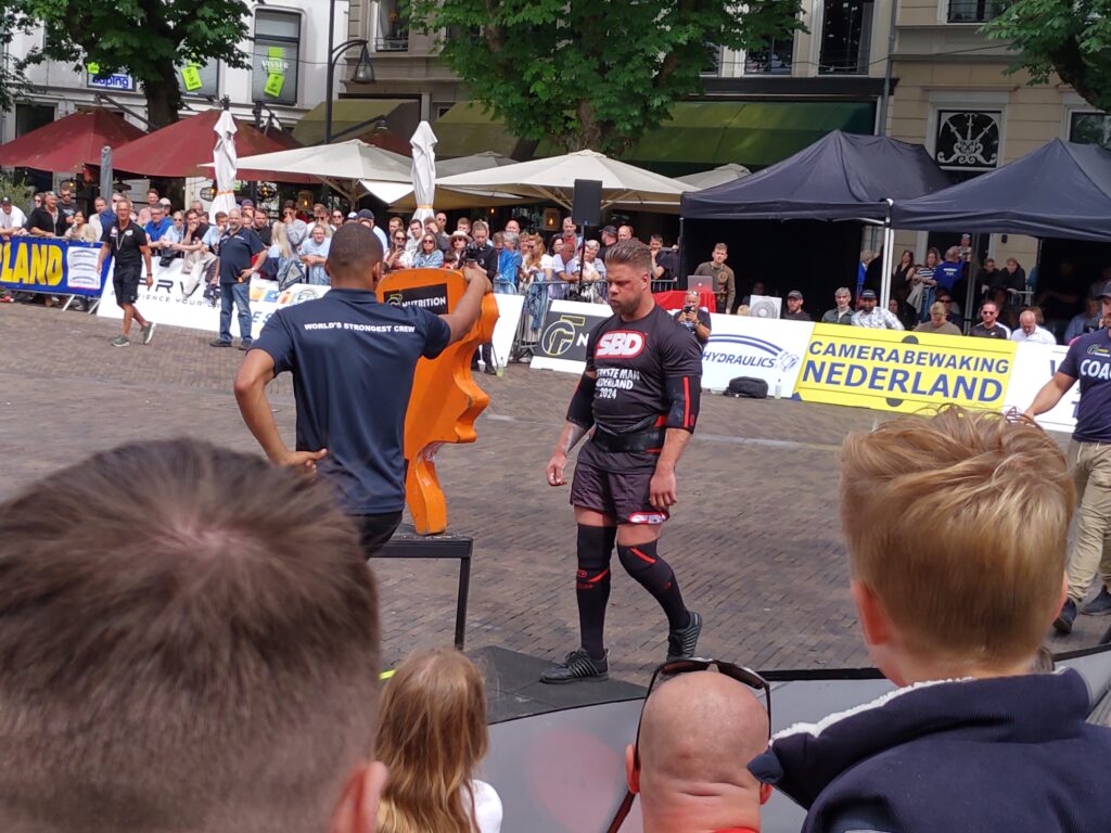 Martijn de Weerd, sterkste man van nederland, zondag, 7 juli, 2024, finale, Brinkplein, Deventer