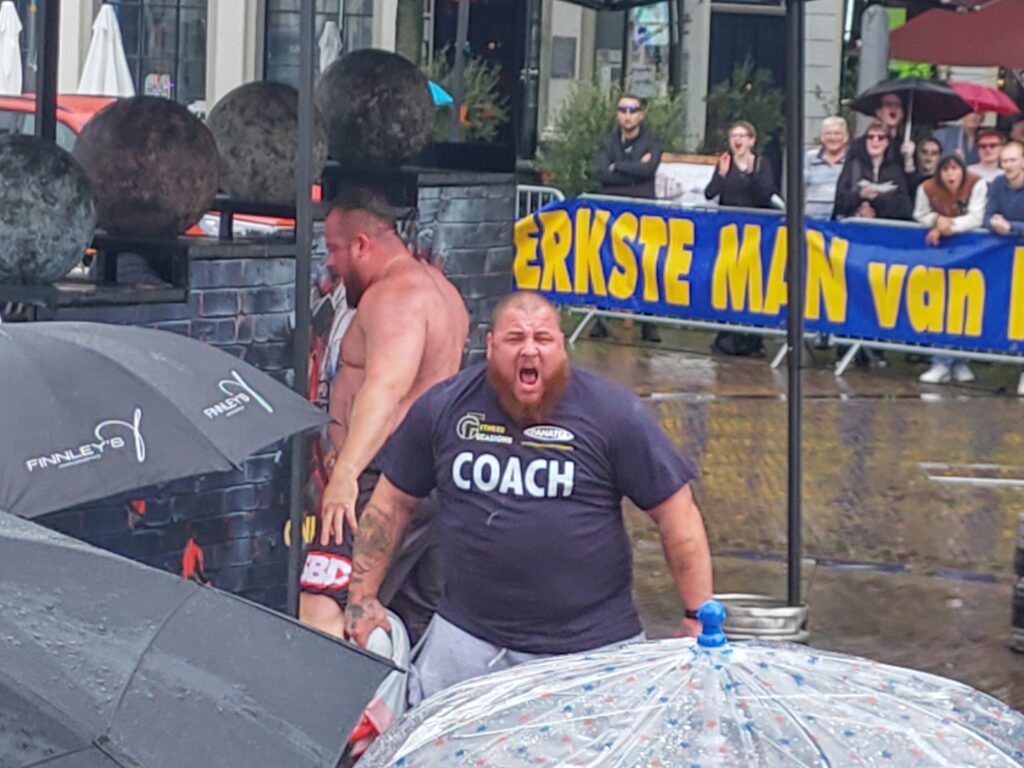 Quincy Abbink, sterkste man van nederland, zondag, 7 juli, 2024, finale, Brinkplein, Deventer