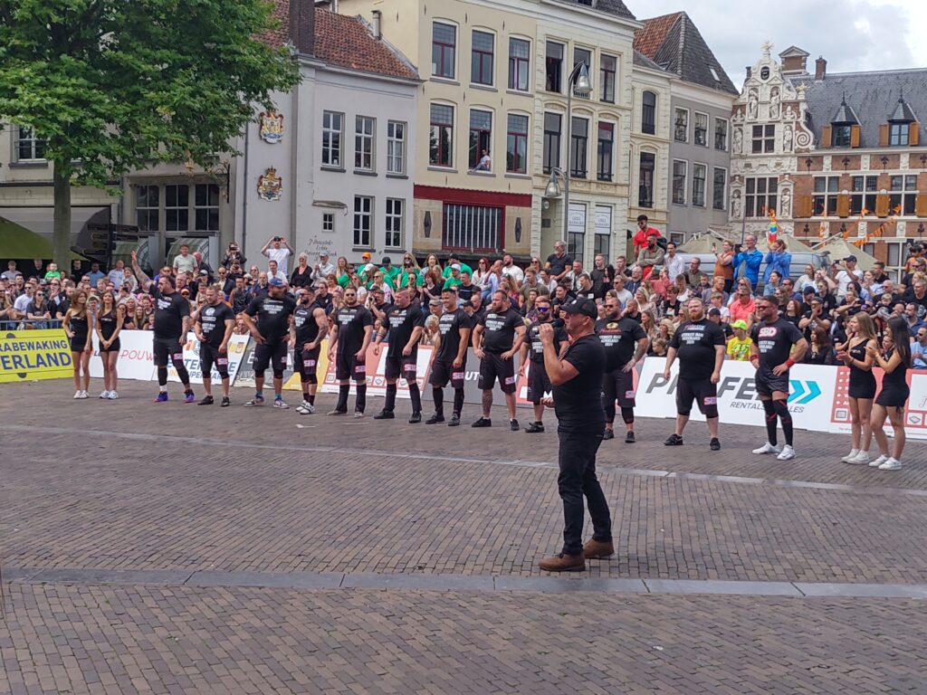 sterkste man van nederland, zondag, 7 juli, 2024, finale, Brinkplein, Deventer